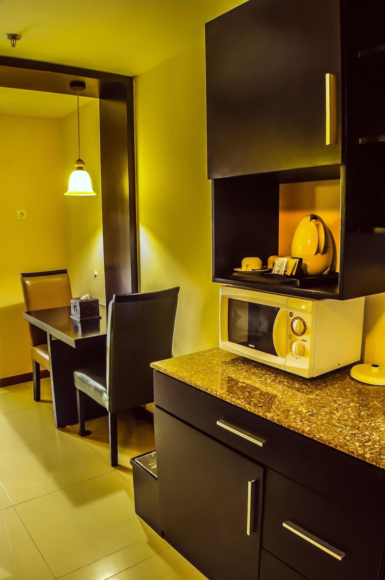 Marbella Suites Bandung Cimenyan Exteriör bild