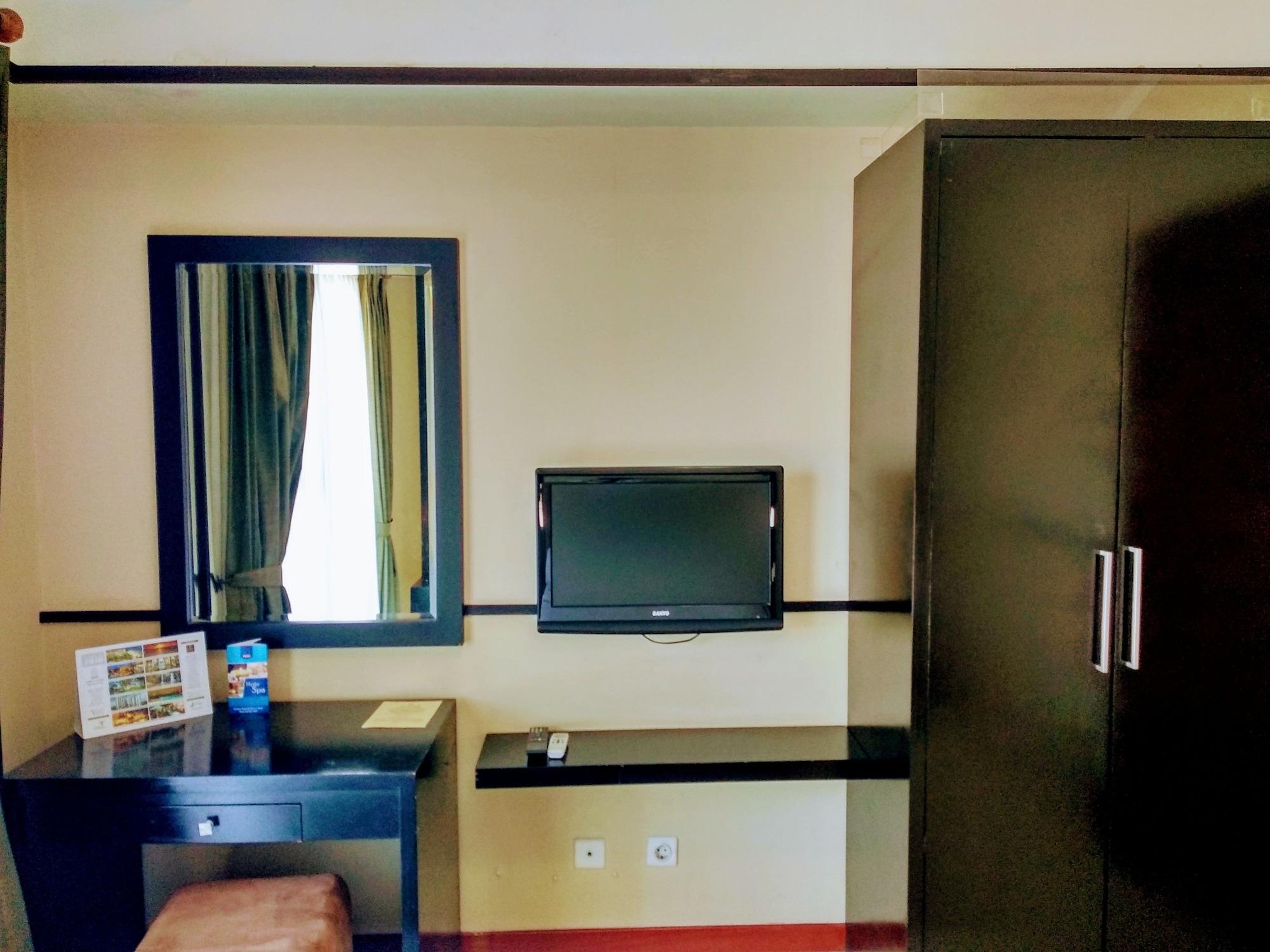 Marbella Suites Bandung Cimenyan Exteriör bild