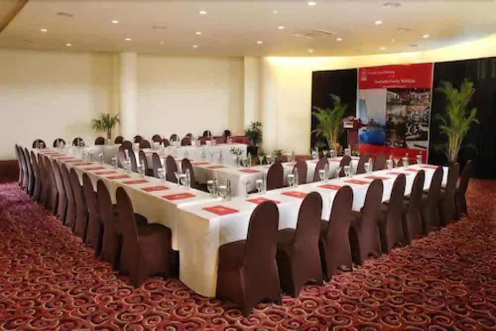 Marbella Suites Bandung Cimenyan Exteriör bild