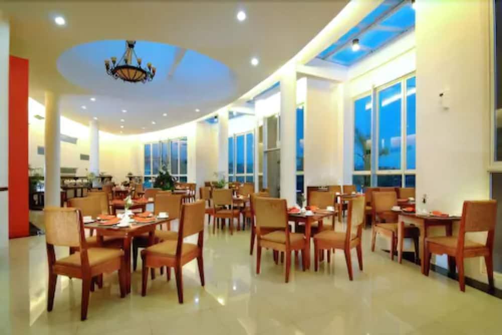 Marbella Suites Bandung Cimenyan Exteriör bild