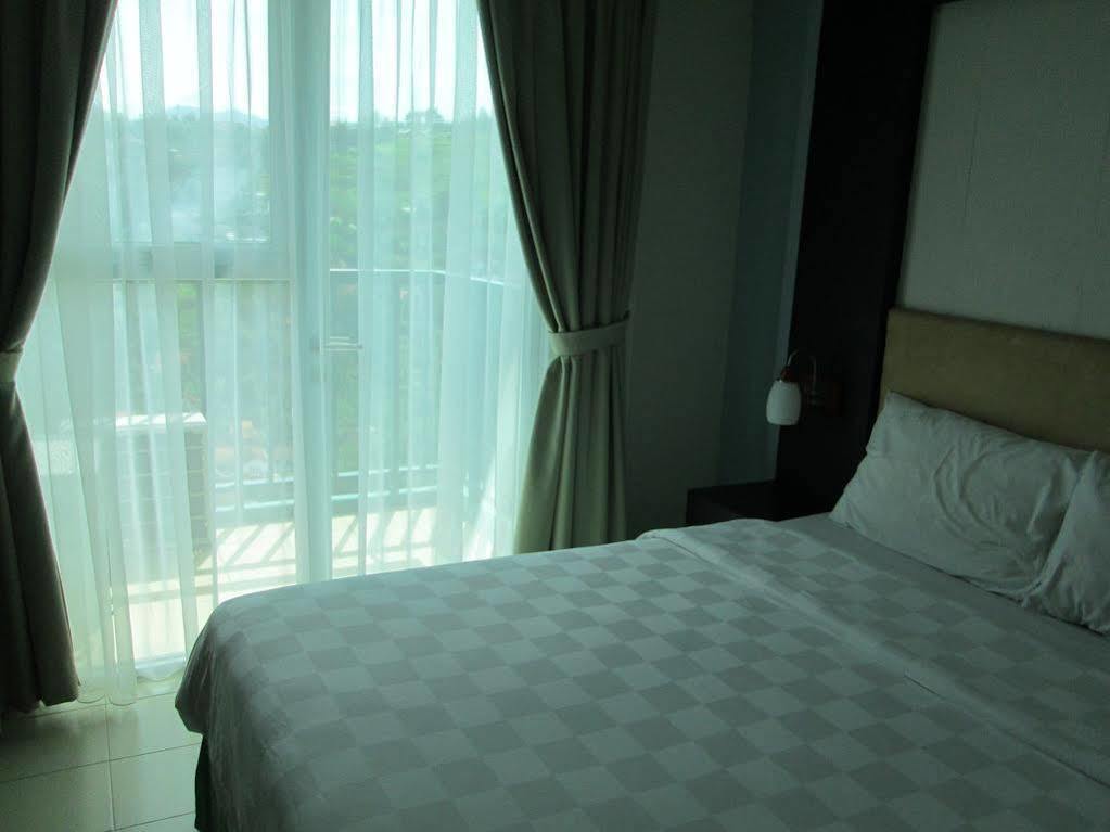Marbella Suites Bandung Cimenyan Exteriör bild