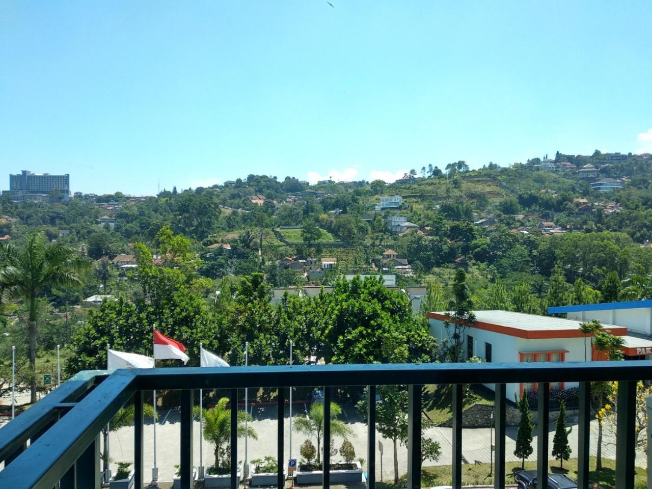 Marbella Suites Bandung Cimenyan Exteriör bild